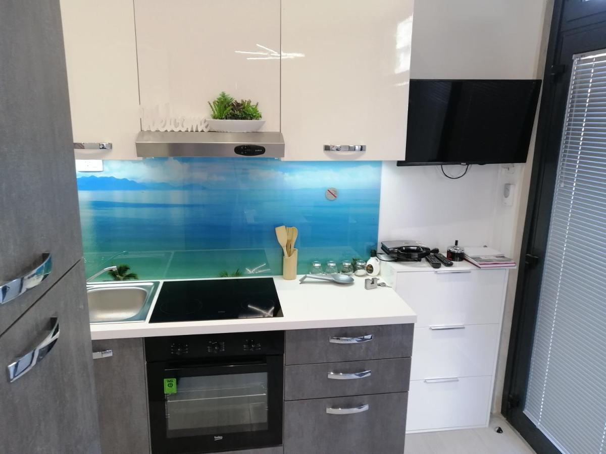 Apartment Rose By The Beach & Tennis Courts Split Eksteriør bilde