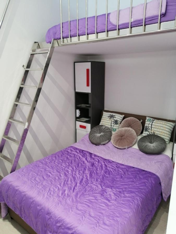 Apartment Rose By The Beach & Tennis Courts Split Eksteriør bilde