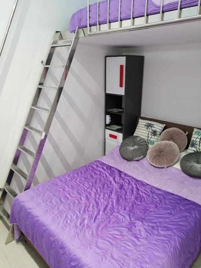 Apartment Rose By The Beach & Tennis Courts Split Eksteriør bilde