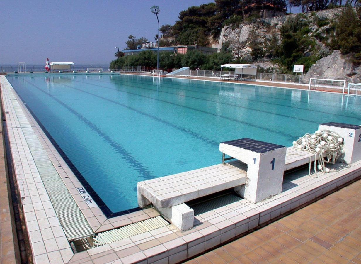 Apartment Rose By The Beach & Tennis Courts Split Eksteriør bilde