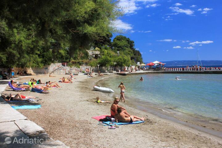 Apartment Rose By The Beach & Tennis Courts Split Eksteriør bilde